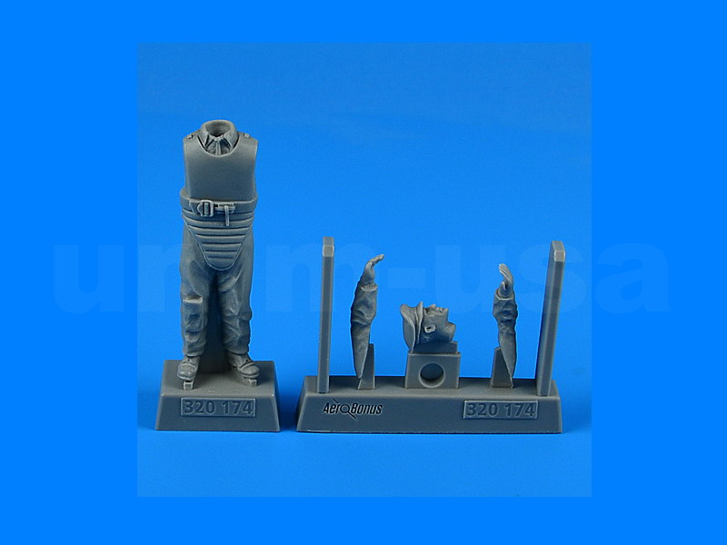 AB320174 USAAF WWII Bomber Crew (8th Arma) 1/32